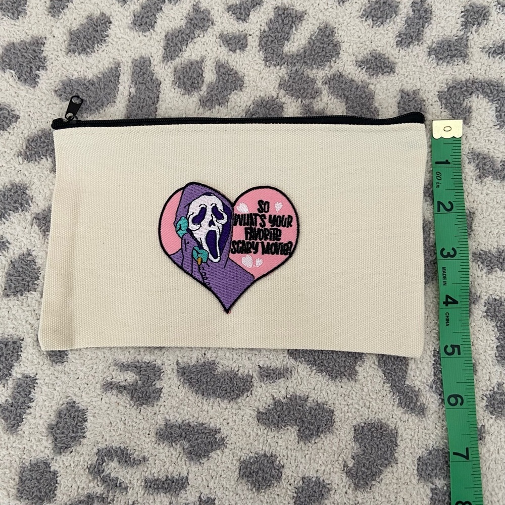 HANDMADE COSMETICS BAG WITH ‘SCREAM’ PATCH - Picture 3 of 6